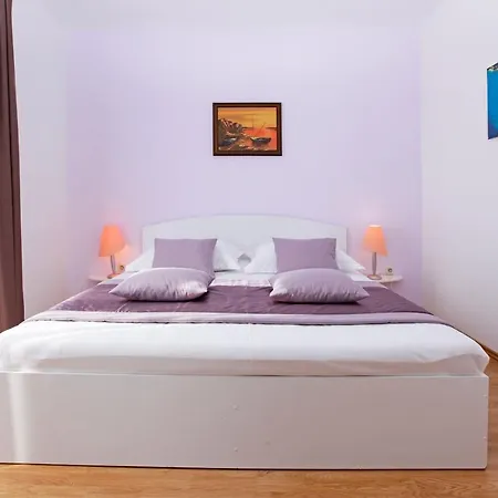 Lidija Apartman *